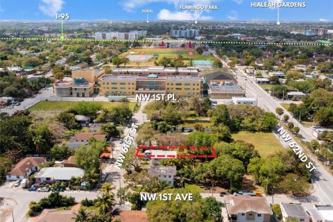 Immobilier commercial à vendre à Miami, Floride № 2024182 - photo 4