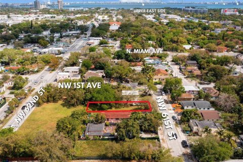Immobilier commercial à vendre à Miami, Floride № 2024182 - photo 7