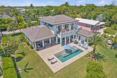 Casa en Jupiter, Florida 5 dormitorios, 307.32 m2 № 2270511