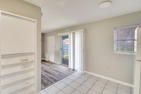 Appartement à louer à Cocoa, Floride: 2 chambres, 58.34 m2 № 2386406 - photo 7