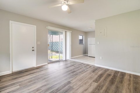 Appartement à louer à Cocoa, Floride: 2 chambres, 58.34 m2 № 2386406 - photo 4