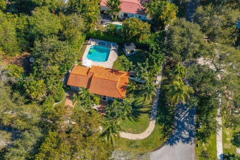 House in Miami Shores, Florida 2 bedrooms, 96.34 sq.m. № 2018095 - photo 29