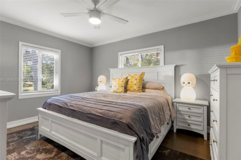 House in Miami Shores, Florida 2 bedrooms, 96.34 sq.m. № 2018095 - photo 13