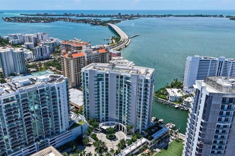 Condo à Sarasota, Floride, 3 chambres  № 2364749