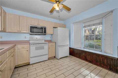 Touwnhouse à louer à Palm Harbor, Floride: 2 chambres, 117.06 m2 № 2411533 - photo 5