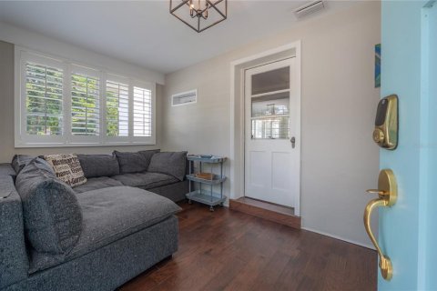 House in Tampa, Florida 3 bedrooms, 136.19 sq.m. № 1835099 - photo 30