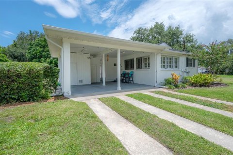 House in Tampa, Florida 3 bedrooms, 136.19 sq.m. № 1835099 - photo 24