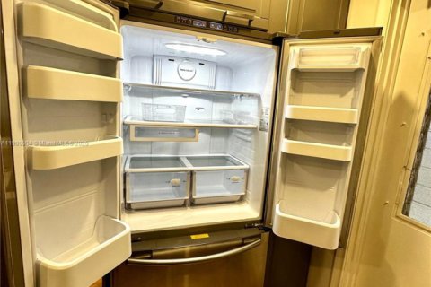 Condominio en alquiler en Oakland Park, Florida, 1 dormitorio, 72 m2 № 1953687 - foto 8
