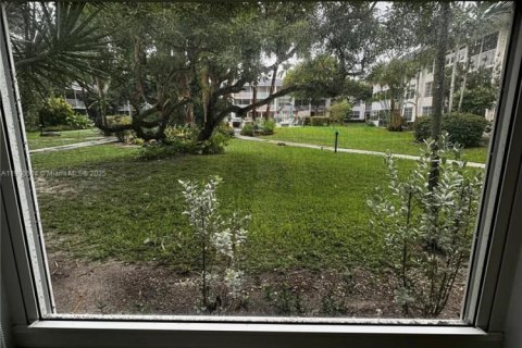 Condominio en alquiler en Oakland Park, Florida, 1 dormitorio, 72 m2 № 1953687 - foto 24