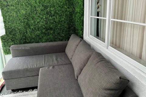 Condominio en alquiler en Oakland Park, Florida, 1 dormitorio, 72 m2 № 1953687 - foto 23