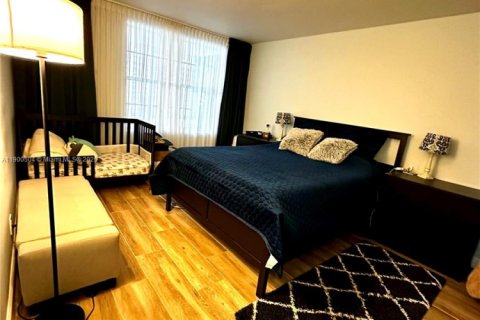 Condominio en alquiler en Oakland Park, Florida, 1 dormitorio, 72 m2 № 1953687 - foto 26