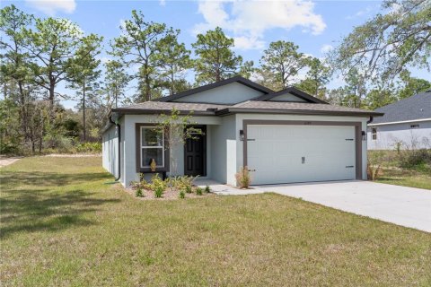 House in Weeki Wachee, Florida 2 bedrooms, 95.88 sq.m. № 1614324 - photo 1