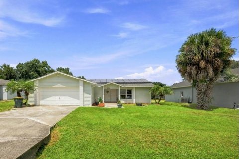 House in Sebring, Florida 3 bedrooms, 153.47 sq.m. № 2348158