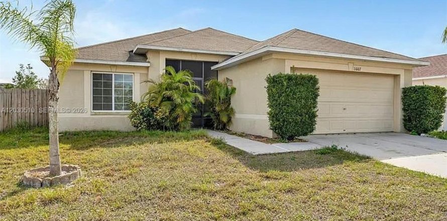 Villa ou maison à Riverview, Floride 4 chambres, 143.44 m2 № 2146495