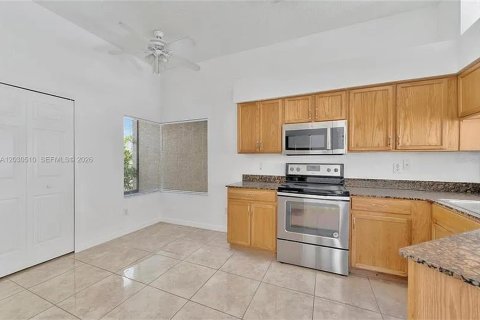 Villa ou maison à vendre à Riverview, Floride: 4 chambres, 143.44 m2 № 2146495 - photo 14