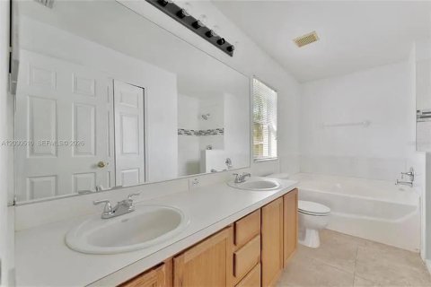 Villa ou maison à vendre à Riverview, Floride: 4 chambres, 143.44 m2 № 2146495 - photo 25