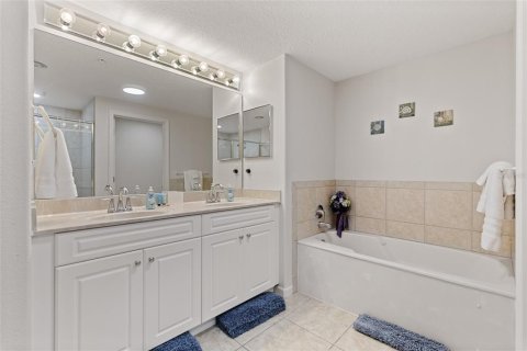 Condo in Palm Coast, Florida, 3 bedrooms  № 1782679 - photo 25