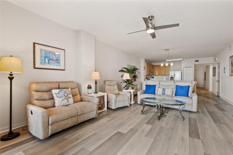 Condo in Palm Coast, Florida, 3 bedrooms  № 1782679 - photo 15