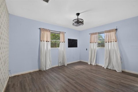 Villa ou maison à vendre à Gainesville, Floride: 4 chambres, 203.46 m2 № 2353267 - photo 19