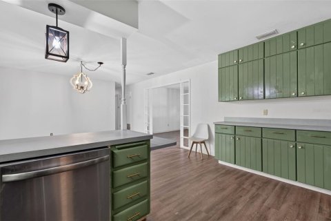 Villa ou maison à vendre à Gainesville, Floride: 4 chambres, 203.46 m2 № 2353267 - photo 11