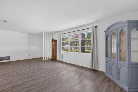 Villa ou maison à vendre à Gainesville, Floride: 4 chambres, 203.46 m2 № 2353267 - photo 5