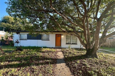 Casa en venta en Titusville, Florida, 3 dormitorios, 89.19 m2 № 1687965 - foto 1