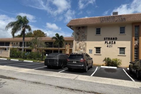 Купить кондоминиум в Халландейл-Бич, Флорида 1 спальня, 60.01м2, № 2056255 - фото 1