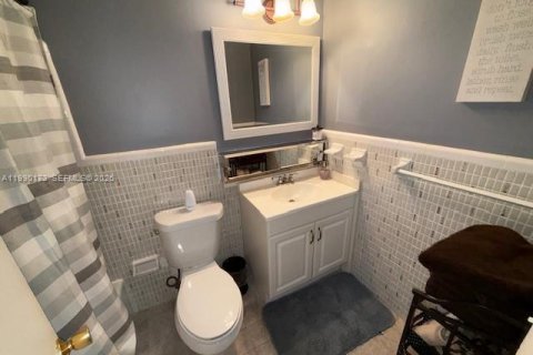 Купить кондоминиум в Халландейл-Бич, Флорида 1 спальня, 60.01м2, № 2056255 - фото 13