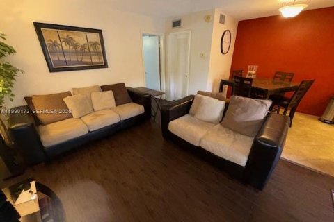 Купить кондоминиум в Халландейл-Бич, Флорида 1 спальня, 60.01м2, № 2056255 - фото 19