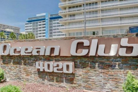 Copropriété à louer à Fort Lauderdale, Floride: 2 chambres, 148.27 m2 № 1210512 - photo 1