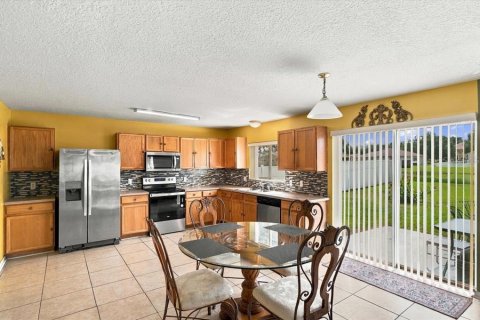 Casa en venta en Lakeland, Florida, 4 dormitorios, 266.63 m2 № 2380978 - foto 9