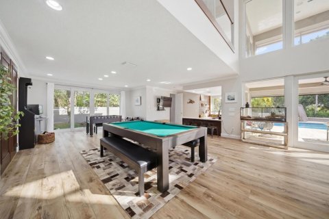 House in Coral Springs, Florida 8 bedrooms, 800.17 sq.m. № 2261688 - photo 26