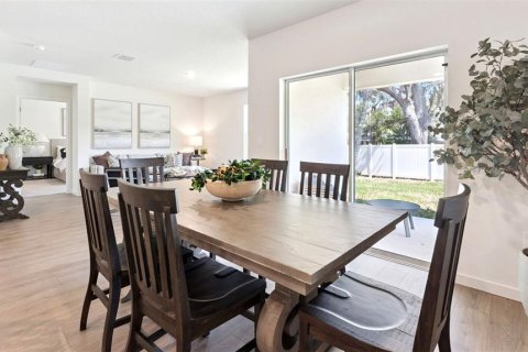Villa ou maison à vendre à Deltona, Floride: 4 chambres, 169.83 m2 № 2102983 - photo 8