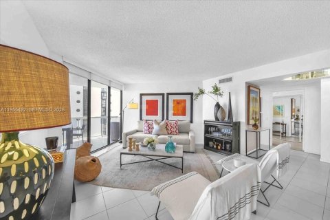 Купить кондоминиум в Авентура, Флорида 3 спальни, 125.42м2, № 2011764 - фото 6