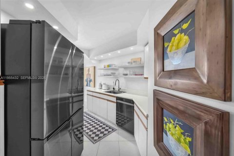 Купить кондоминиум в Авентура, Флорида 3 спальни, 125.42м2, № 2011764 - фото 10