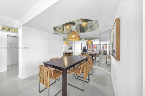 Купить кондоминиум в Авентура, Флорида 3 спальни, 125.42м2, № 2011764 - фото 9