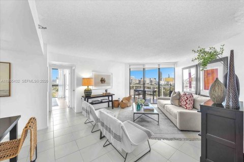 Купить кондоминиум в Авентура, Флорида 3 спальни, 125.42м2, № 2011764 - фото 5