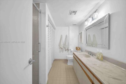 Купить кондоминиум в Авентура, Флорида 3 спальни, 125.42м2, № 2011764 - фото 21