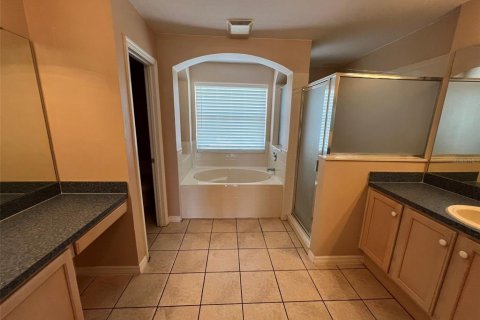 House in Orlando, Florida 4 bedrooms, 219.81 sq.m. № 2280273 - photo 20