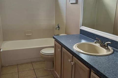 House in Orlando, Florida 4 bedrooms, 219.81 sq.m. № 2280273 - photo 28