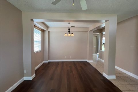 House in Orlando, Florida 4 bedrooms, 219.81 sq.m. № 2280273 - photo 7