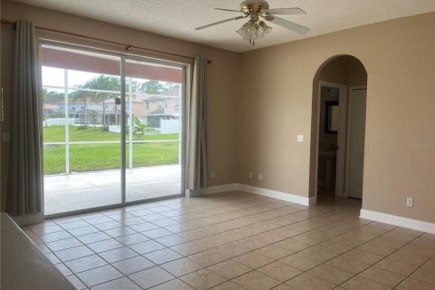 House in Orlando, Florida 4 bedrooms, 219.81 sq.m. № 2280273 - photo 13