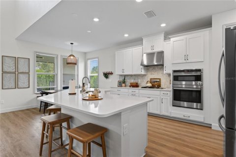 House in Sarasota, Florida 4 bedrooms, 247.49 sq.m. № 2324051 - photo 21