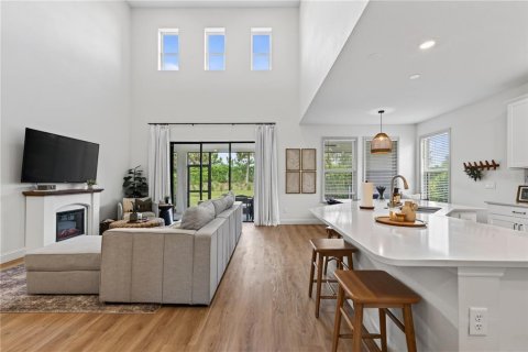 House in Sarasota, Florida 4 bedrooms, 247.49 sq.m. № 2324051 - photo 11
