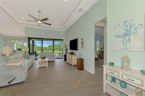 Villa ou maison à vendre à Rotonda, Floride: 3 chambres, 174.38 m2 № 1914227 - photo 8