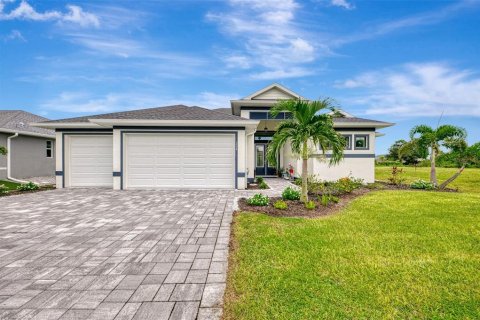Villa ou maison à vendre à Rotonda, Floride: 3 chambres, 174.38 m2 № 1914227 - photo 5