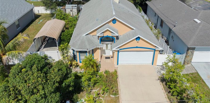 Casa en Dunedin, Florida 3 dormitorios, 188.41 m2 № 2308258
