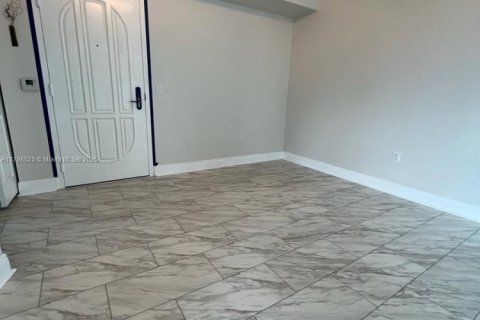 Copropriété à louer à Aventura, Floride: 1 chambre, 74.32 m2 № 1977266 - photo 7