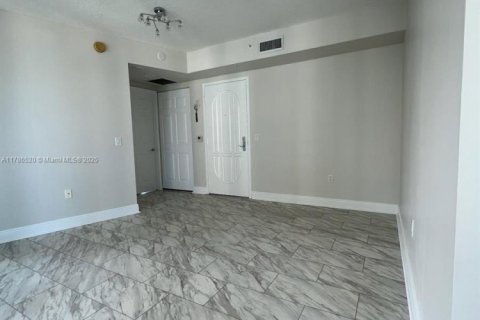 Copropriété à louer à Aventura, Floride: 1 chambre, 74.32 m2 № 1977266 - photo 4