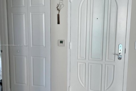 Copropriété à louer à Aventura, Floride: 1 chambre, 74.32 m2 № 1977266 - photo 6